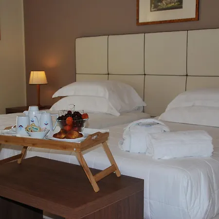 Готель Domus Mariae Benessere Syracuse