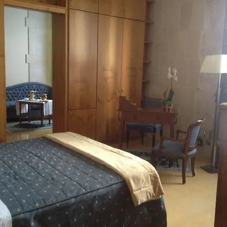 Domus Mariae Benessere Готель Syracuse